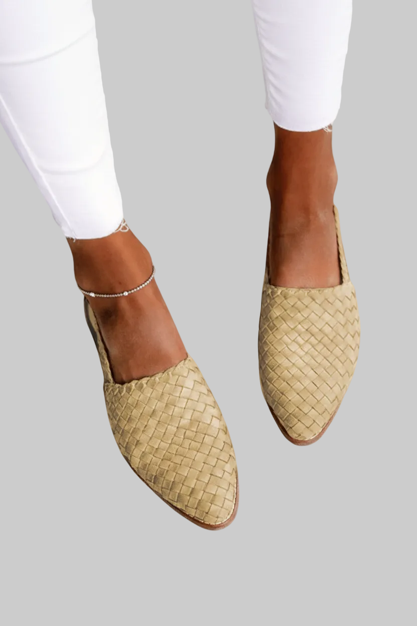 MOCASINES Y TEJIDO TRENZADO