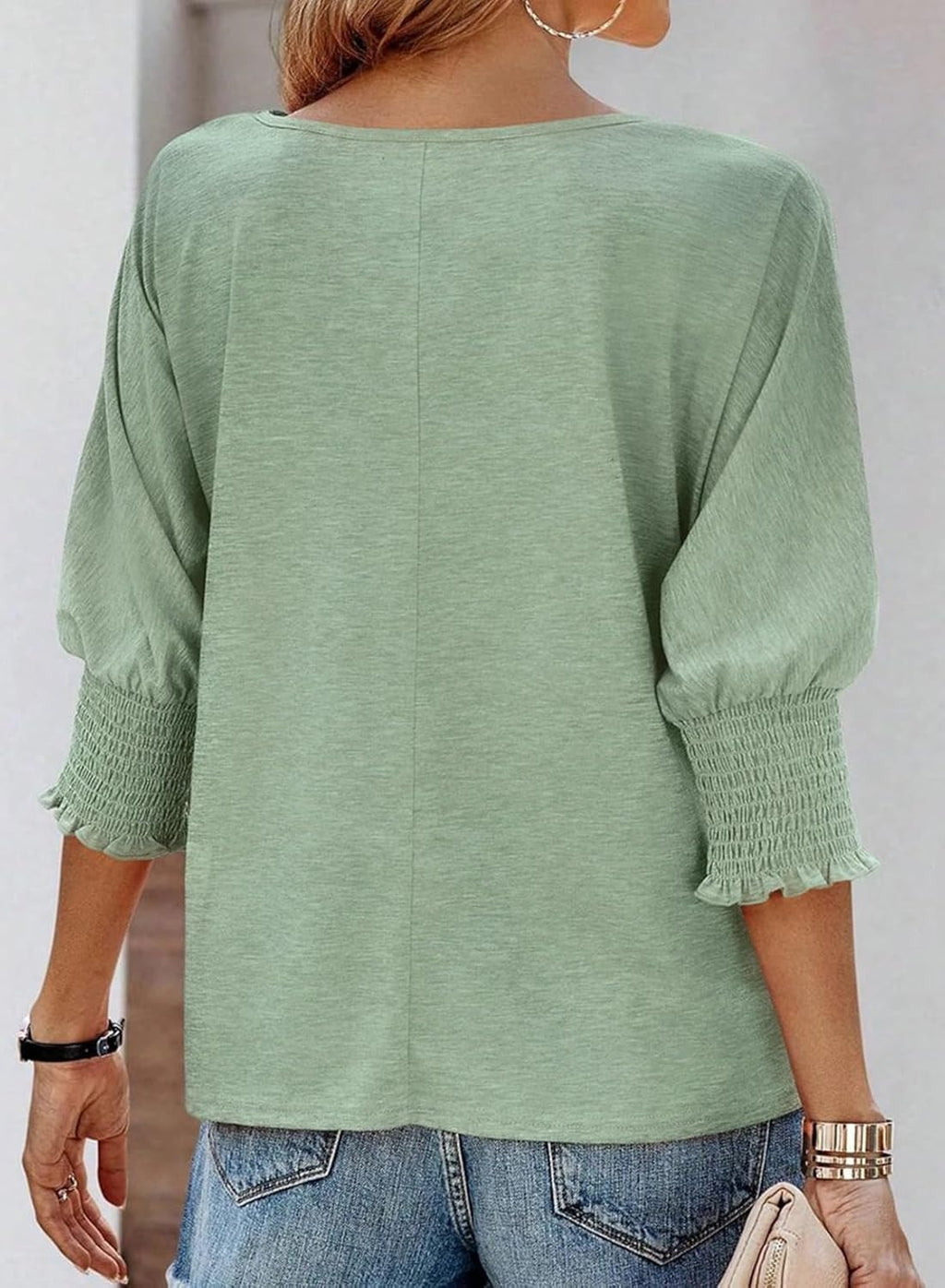 BLUSA SENCILLA CON ESCOTE REDONDO