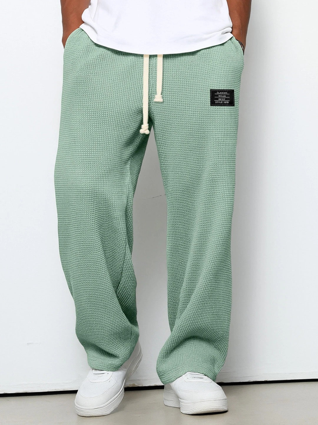PANTALONES ANCHOS CON CINTURA AJUSTABLE