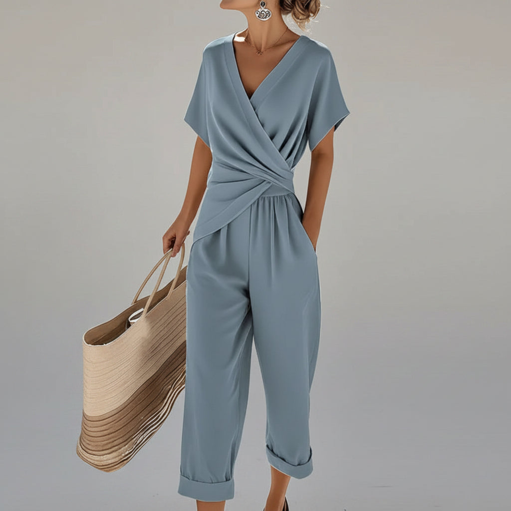 CONJUNTO DE DOS PIEZAS CON ESTILO