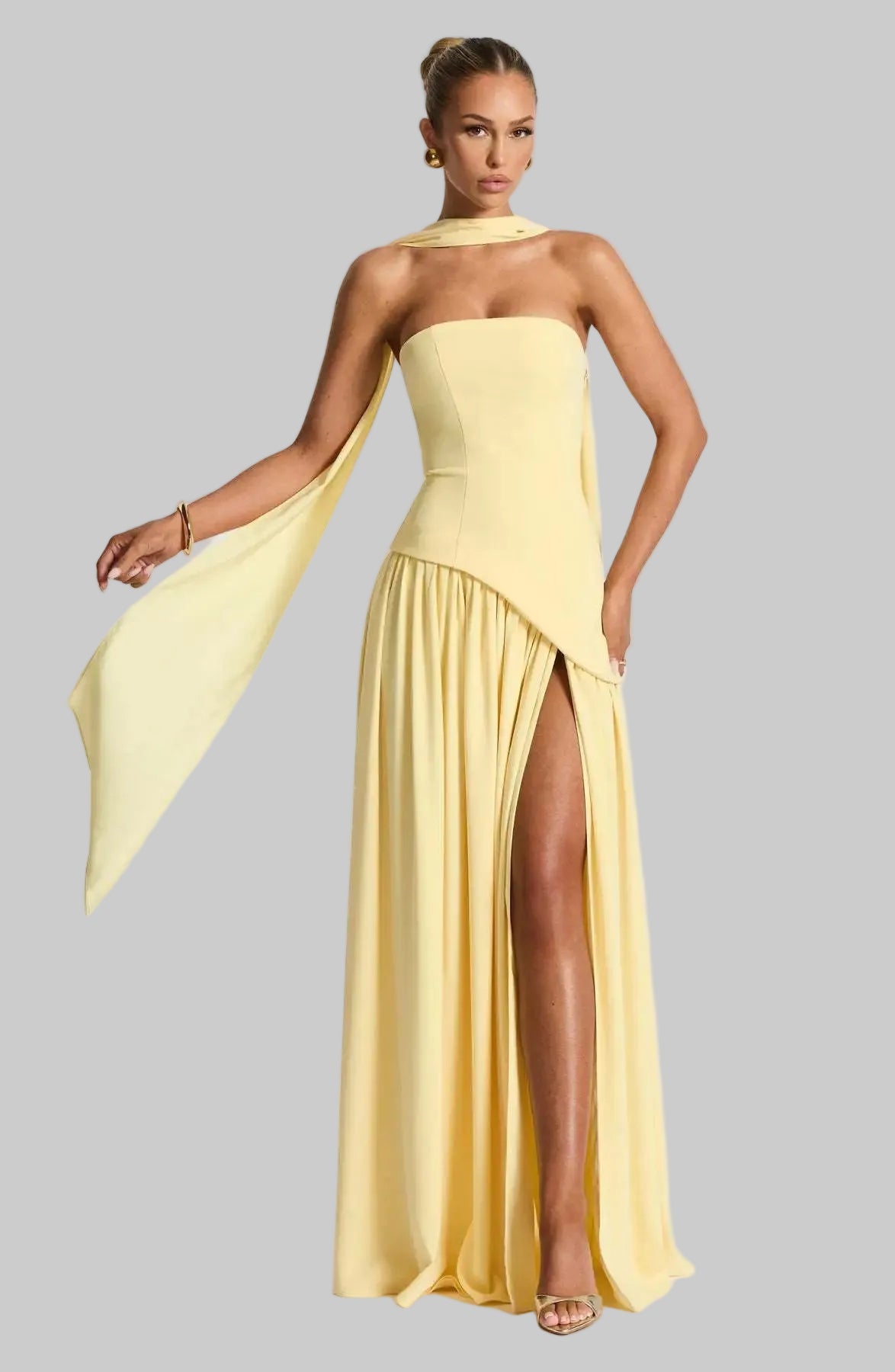 VESTIDA DE ESPALDA CRUZADA