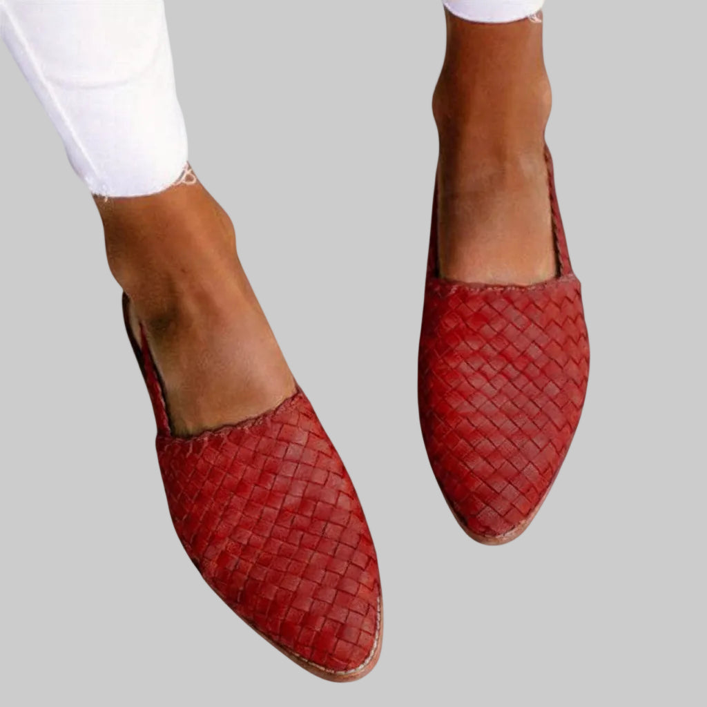 MOCASINES Y TEJIDO TRENZADO