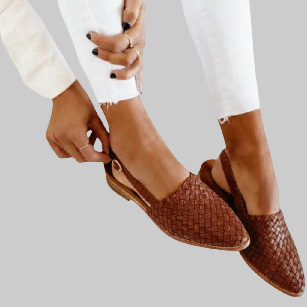 MOCASINES Y TEJIDO TRENZADO