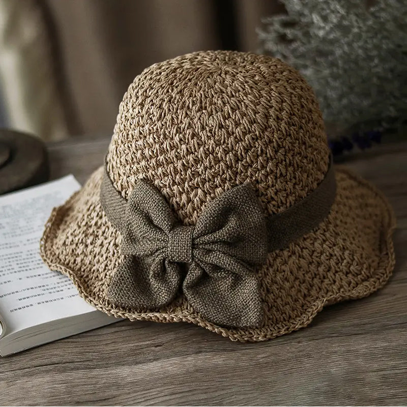 ELEGANTE SOMBRERO CON LAZO